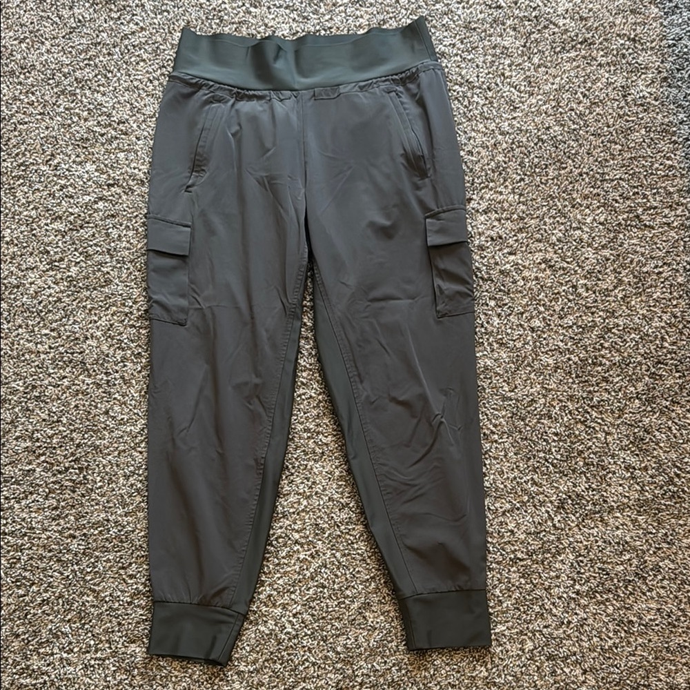 Women’s Grey/Green Jogger Pants